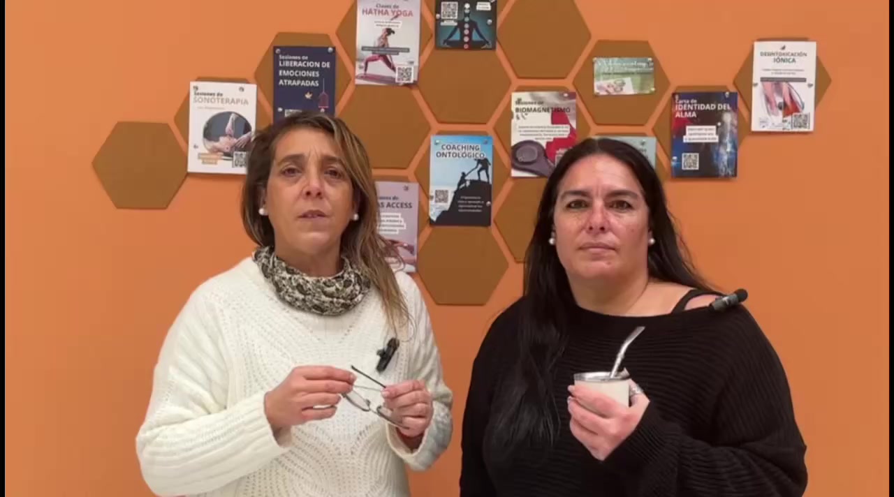 Mariana y Eli presentando el Método CIMA